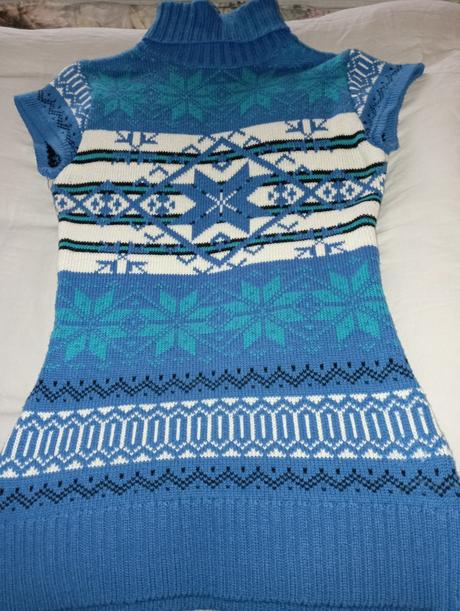 Predĺžený rolakovy sveter s krátkym rukávom, m