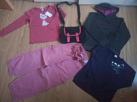 Balík oblečenia do školy super stav veľ. 128, 122–134