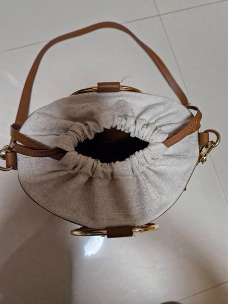 Valentino kabelka, valentino