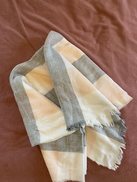 Dlhy sal, reserved,l