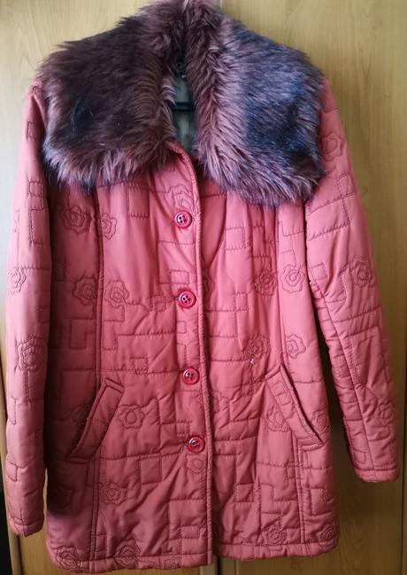 Dámsky kabát /vetrovka, 44