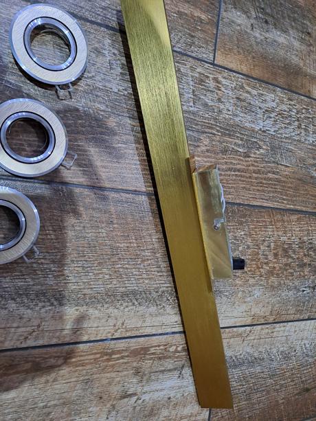 Lampa na stenu+ 3x bodovky otočné, 