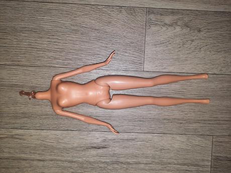 Telá pre barbie bábiky, 