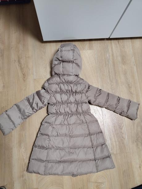 Predlzena zimna bunda benetton 128/134, benetton,134