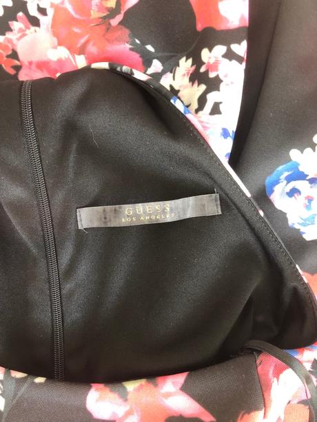 Guess krásne šaty s, guess,s