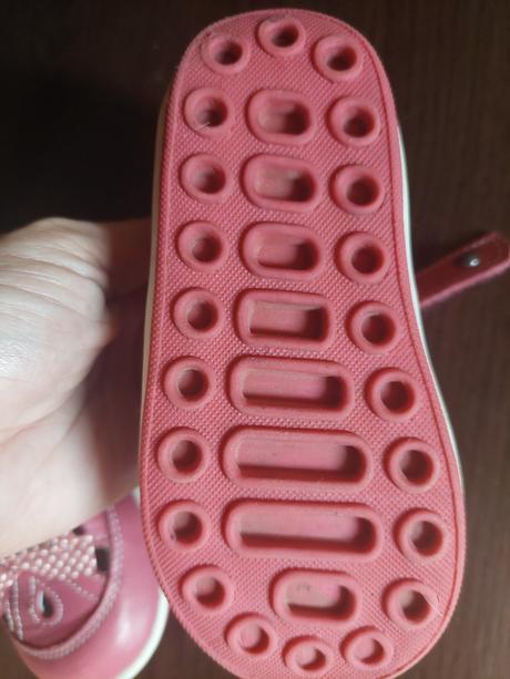 Sandalky, lasocki,22