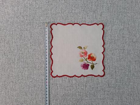 Vyšívaný obrus 4 ks, 