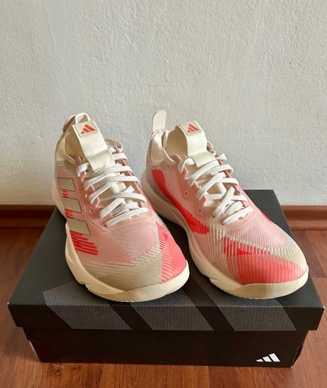 Dámske tenisky zn.adidas performance č.40, adidas,40