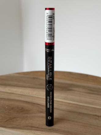 L'oréal paris očná linka infaillible,