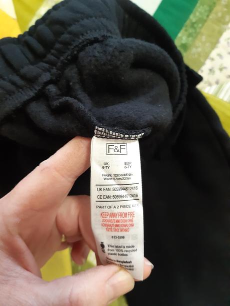 Hrubsie teplaky, f&f,122