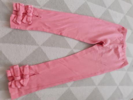 Ruzove dievcenske leginy s maslickami, calzedonia,110