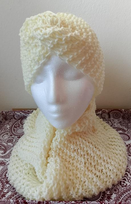 Čelenky a nákrčníky,