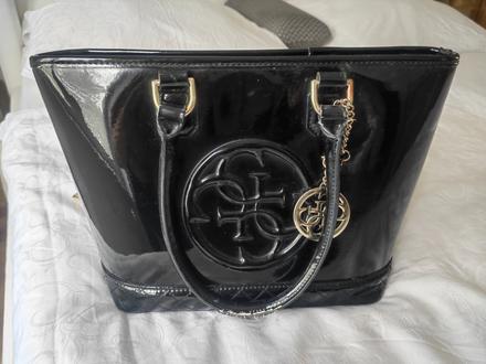 Kabelka guess, guess