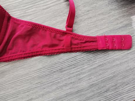 Krásna podprsenka, h&m,70c