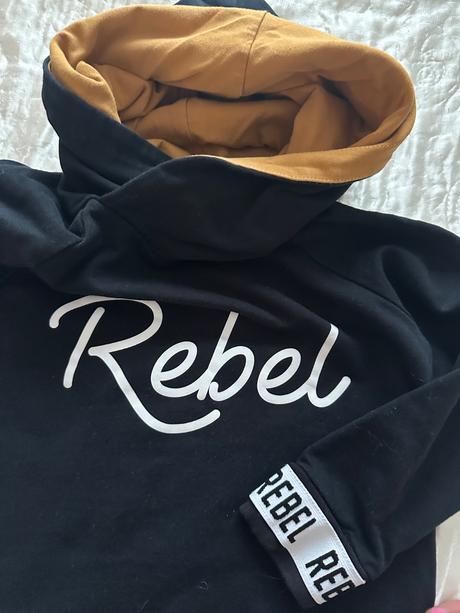 Miiina rebel kids, 104