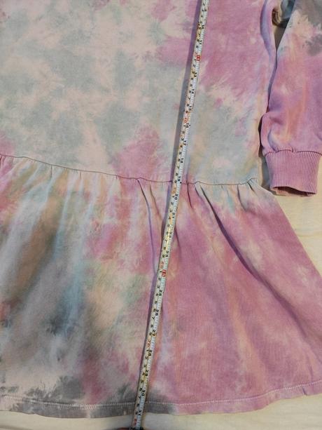 Zateplene saty aj pre plnostihle dievcatko, 158