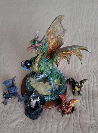 Dračie figúrky,