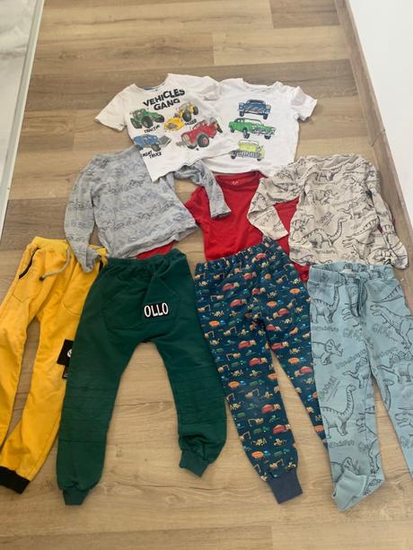 Balík jarných veci 122/128, 122