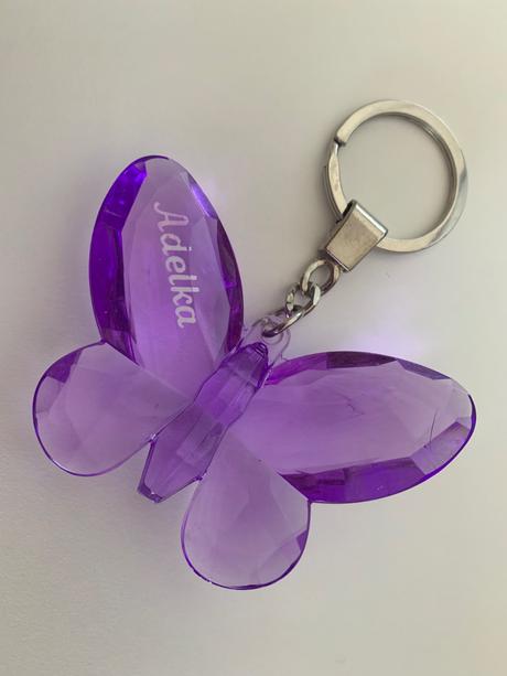 Prívesok/ kľúčenka s menom adelka,