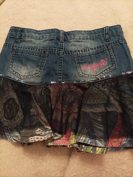 Sukňa už aj s poštou, desigual,134