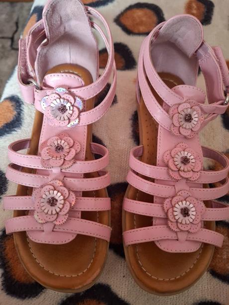 Sandalky, cupcake,30