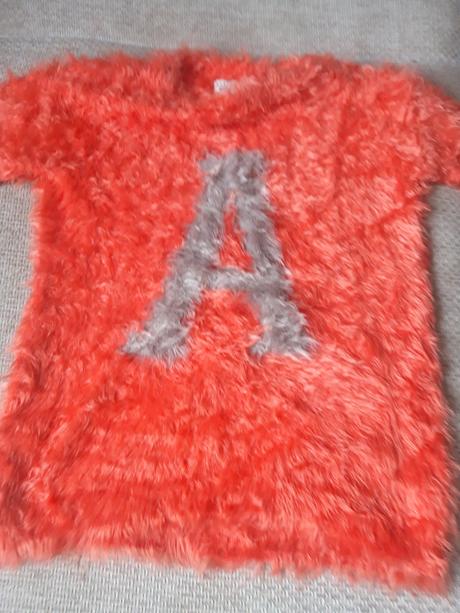 Krásny dievčenský pulovrik, reserved,152