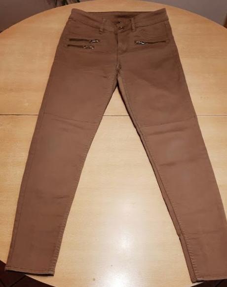 Predám dámske nohavice divided veľ.s-m (38), s