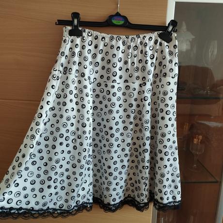 Spoločenská sukňa, m