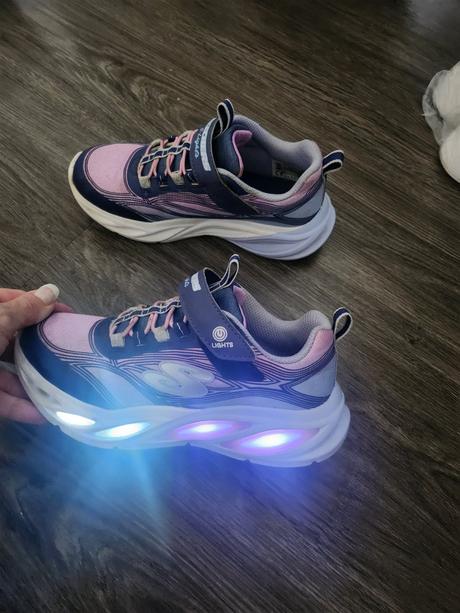 Svietiace skechers, skechers,32