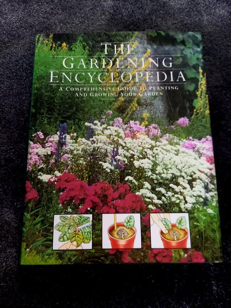 The gardening encyklopedia, 