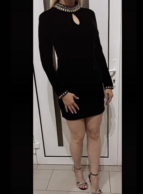 Teple šaty s kamienkami, s