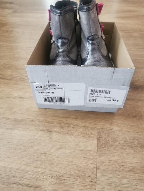 Čižmy, kornecki,24