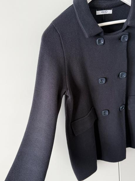 Kabátik-sako liu jo, liu jo,s