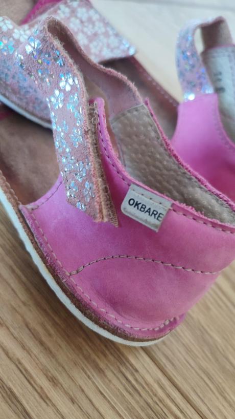 Okbare sandálky, 28