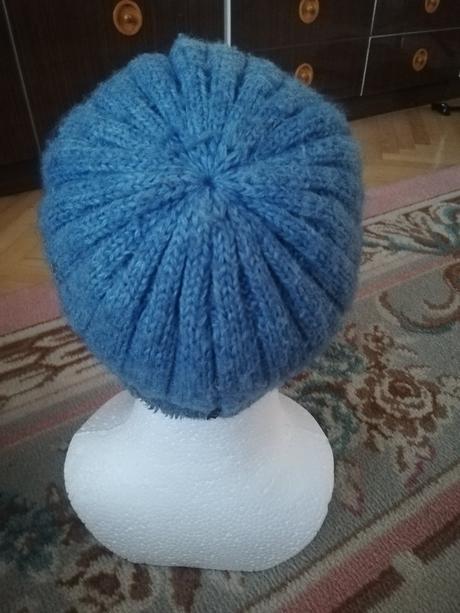 Teplučká čiapka, 128