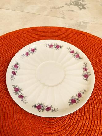 Sada starožitných tanierikov 4 ks, 