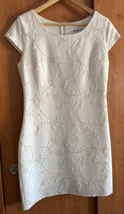 Trend up biele púzdrové šaty, l