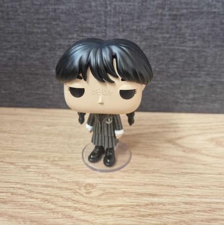 Funko pop wednesday addams 1309, 