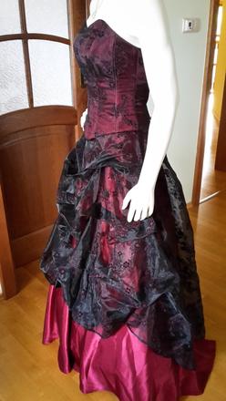 Spoločenské korzetové šaty, 38