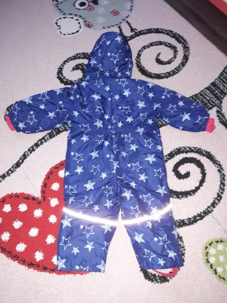 Overal do snehu, lupilu,86