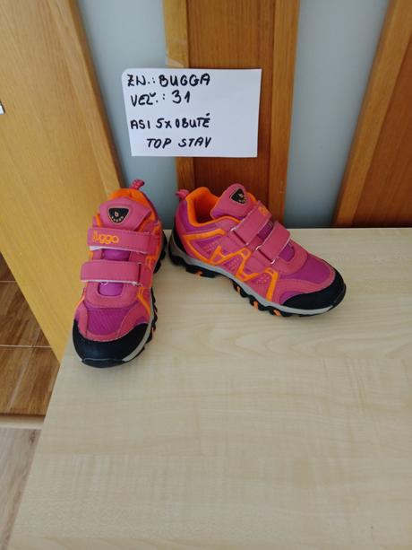 Dievčenské softshellove topánky bugga veľ.28, 31