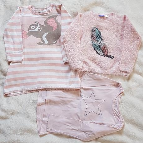 Šaty a svetrík, 86–98