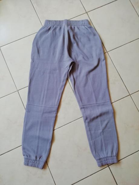 Hrubšie tepláky, v. s, new yorker,s