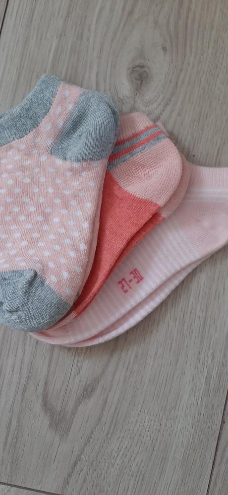 Nove kotnikove ponozky 27-30, 27