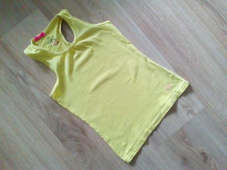 Žlté tielko na leto, 110