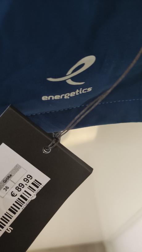 Tenšia vodeodolná bunda, 36