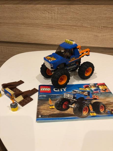Lego monster truck, 