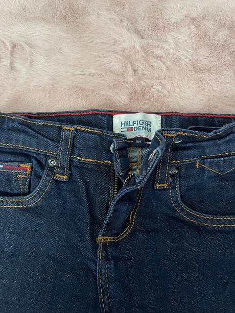 Hilfiger rifle č.104, tommy hilfiger,104