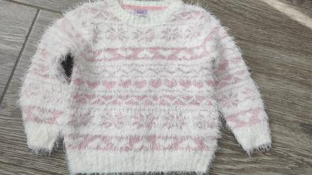 Chlpatý svetrik, f&f,92