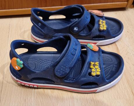 Sandalky crocs capybara j1 vd20cm, crocs,30